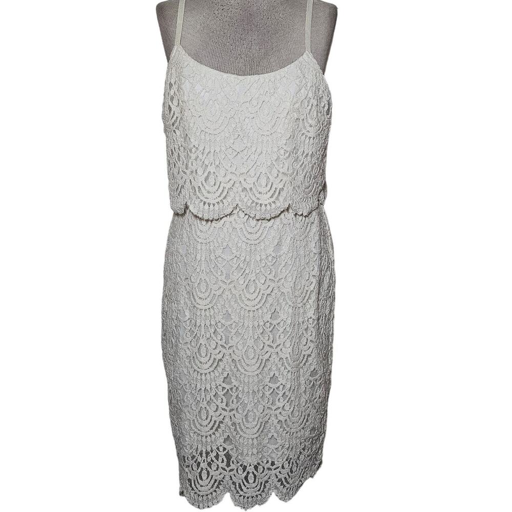 Ali & Jay Cream Tiered Lace Dress Size Medium